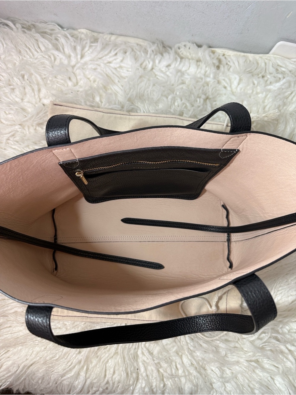 CUYANA Black Leather Tote Bag with Beige Interior medium - Picture 8 of 11